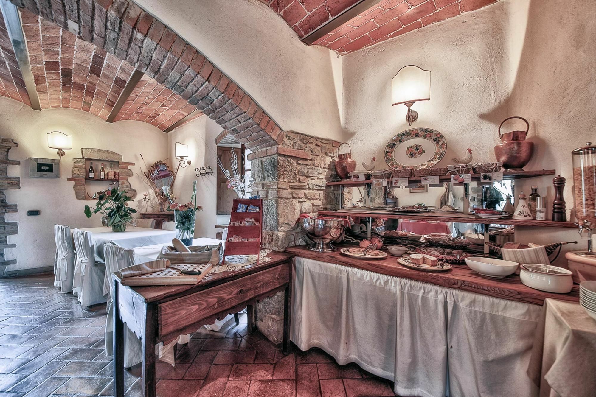 Hotel Le Pozze Di Lecchi Гайоле-ин-Кьянти Экстерьер фото